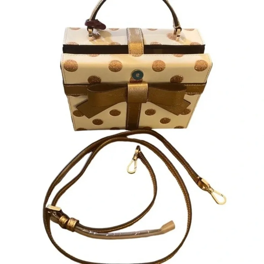 Kate Spade Crossbody Gift Box Bag NWT - Picture 5 of 8